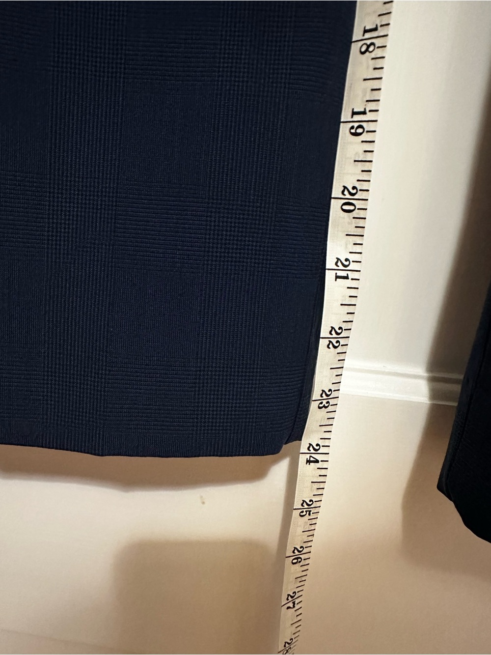 Banana Republic Navy Cropped Avery Dress Pants - Picture 3 of 9